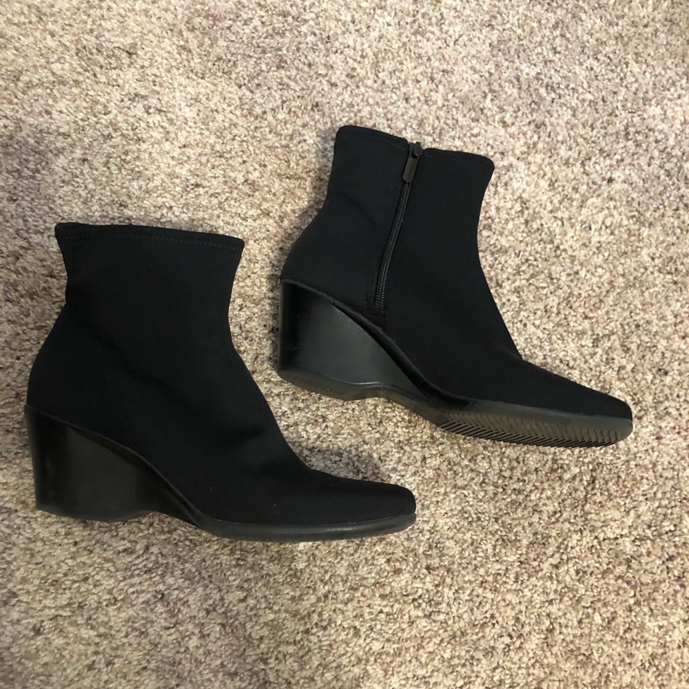 Black Impo wedge boots